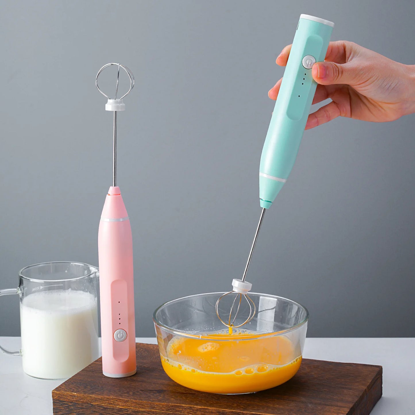 Handheld Electric Milk Foamer Coffee Milk Cover Foamer Household Mini Milk Foamer Blender Handheld Wireless Hair Beater