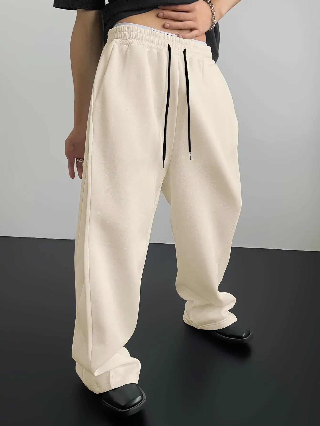 2025 New Korean style Sweatpants Sport Pants Men Running Pants Spring Summer Loose Casual Sweat Pants Straight Jogging Pants Men