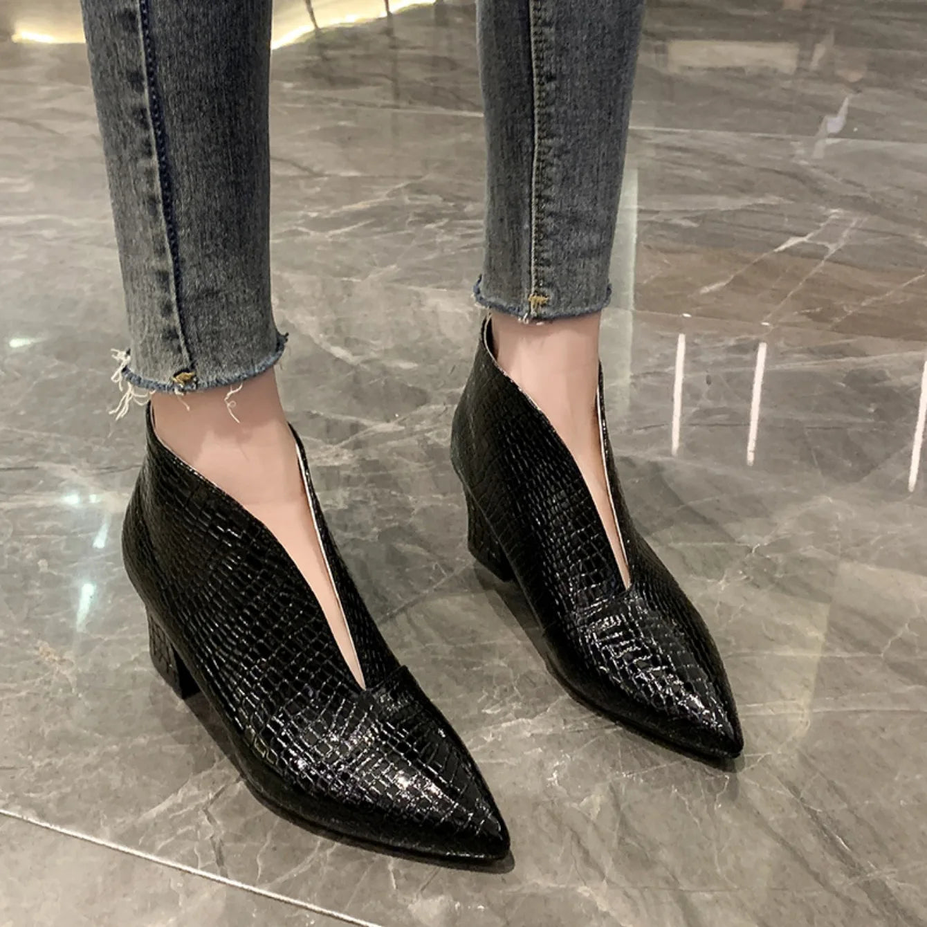 Women Boots High-heeled Shoes 2024 Spring Autumn New Fashion Pointed Thick High Heels Boots Women Shoes Comfortable Temperament
