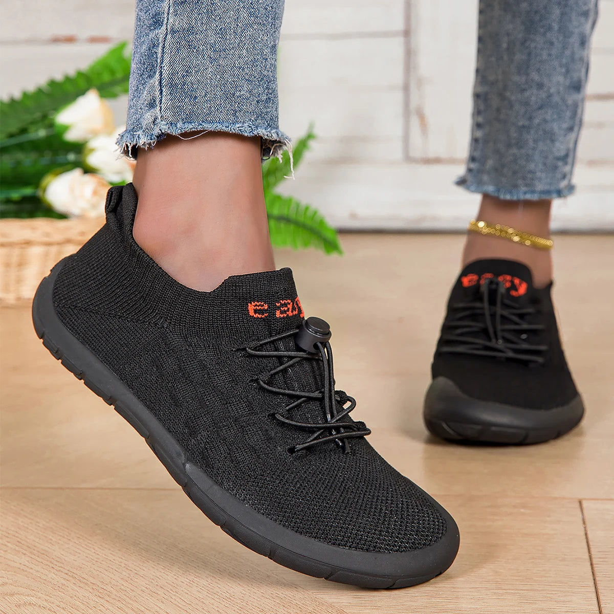 Women Minimalist Hiking Shoes Wide Fit Breathable Soft Bottom Anti-Slip Thin Sole Mountaineering Footwear for Outdoor Activities