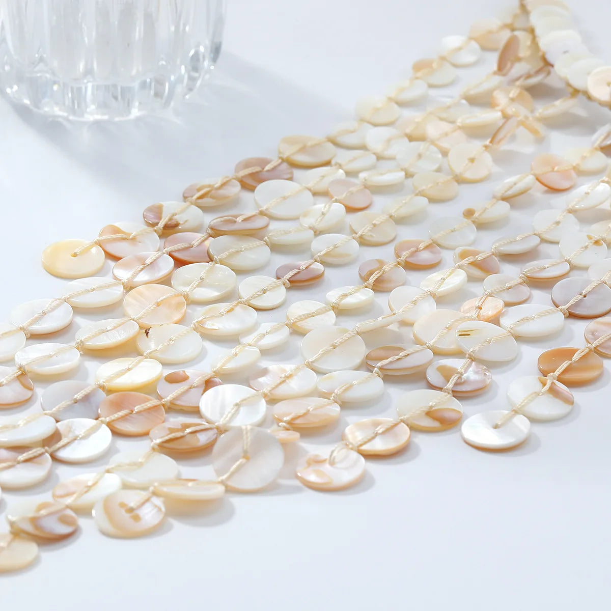 Multi-Layered Necklace Beach Vacation Style Hand-Woven Shell Tassels Simple and Fashionable for Women Accessory Party Gift