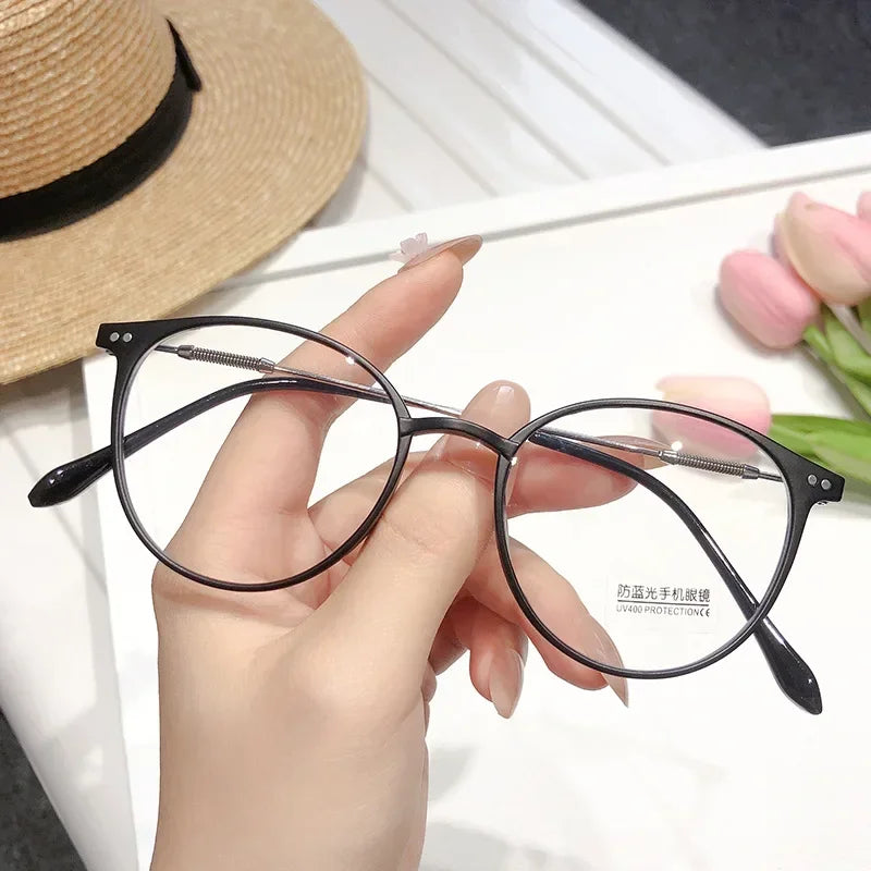 New TR90 Myopia Frames for Men and Women Retro Oval Spring Leg Optical Frames Fashion Hot Sale Glasses Frames Wholesale