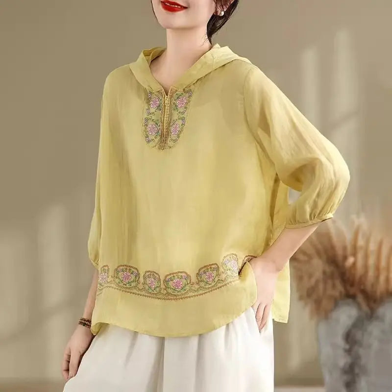 Summer New Embroidered T-shirt Casual Versatile Seven Sleeve Temperament Hoodie Lightweight Hoodie Top for Women