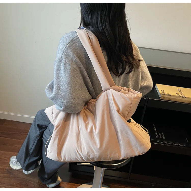 Women Nylon Bucket Shoulder Bag Large Capacity Tote Bag Fall Winter Versatile Cotton-padded Handbag Guangzhou High Quality Bag