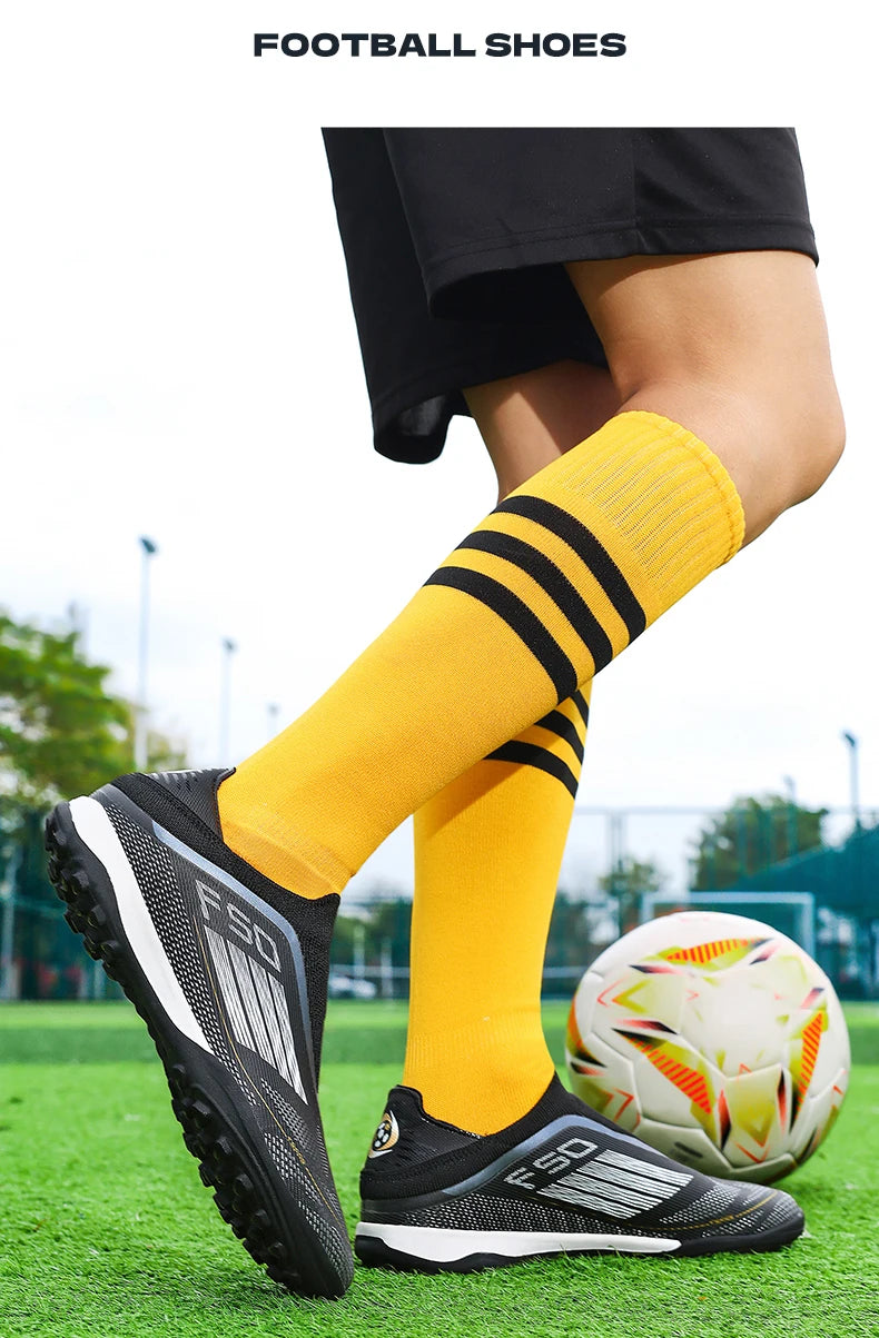 New Men Football Boots Long Spikes Ultralight Match Breathable Indoor Sneakers Soccer Shoes Cleats TF Training Drop Shipping