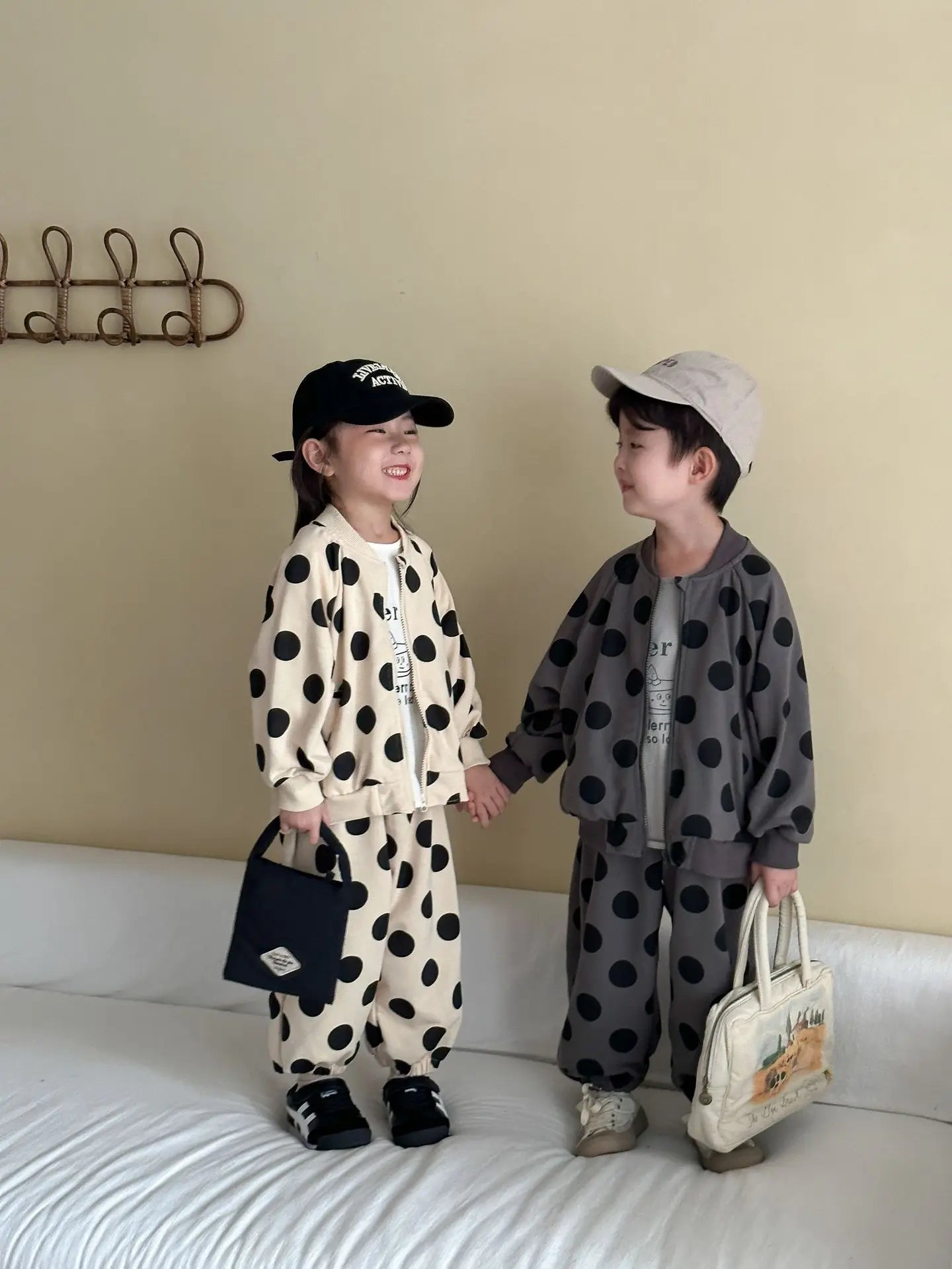 2025 Autumn New Children Long Sleeve Clothes Set Boys Girls Zipper Coat + Sweat Pants 2pcs Suit Kids Casual Polka Dot Outfits