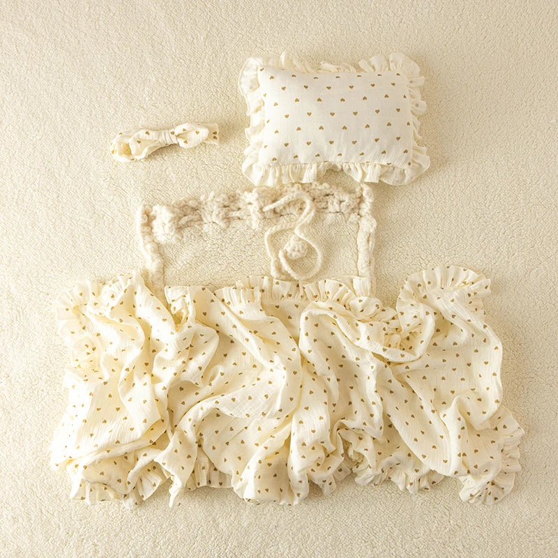 Newborn Photography Wrap Soft Beige Backdrop Blanket 0-1 Month Baby Shoot Background with Pocket Bow Headband Pillow Photo Prop