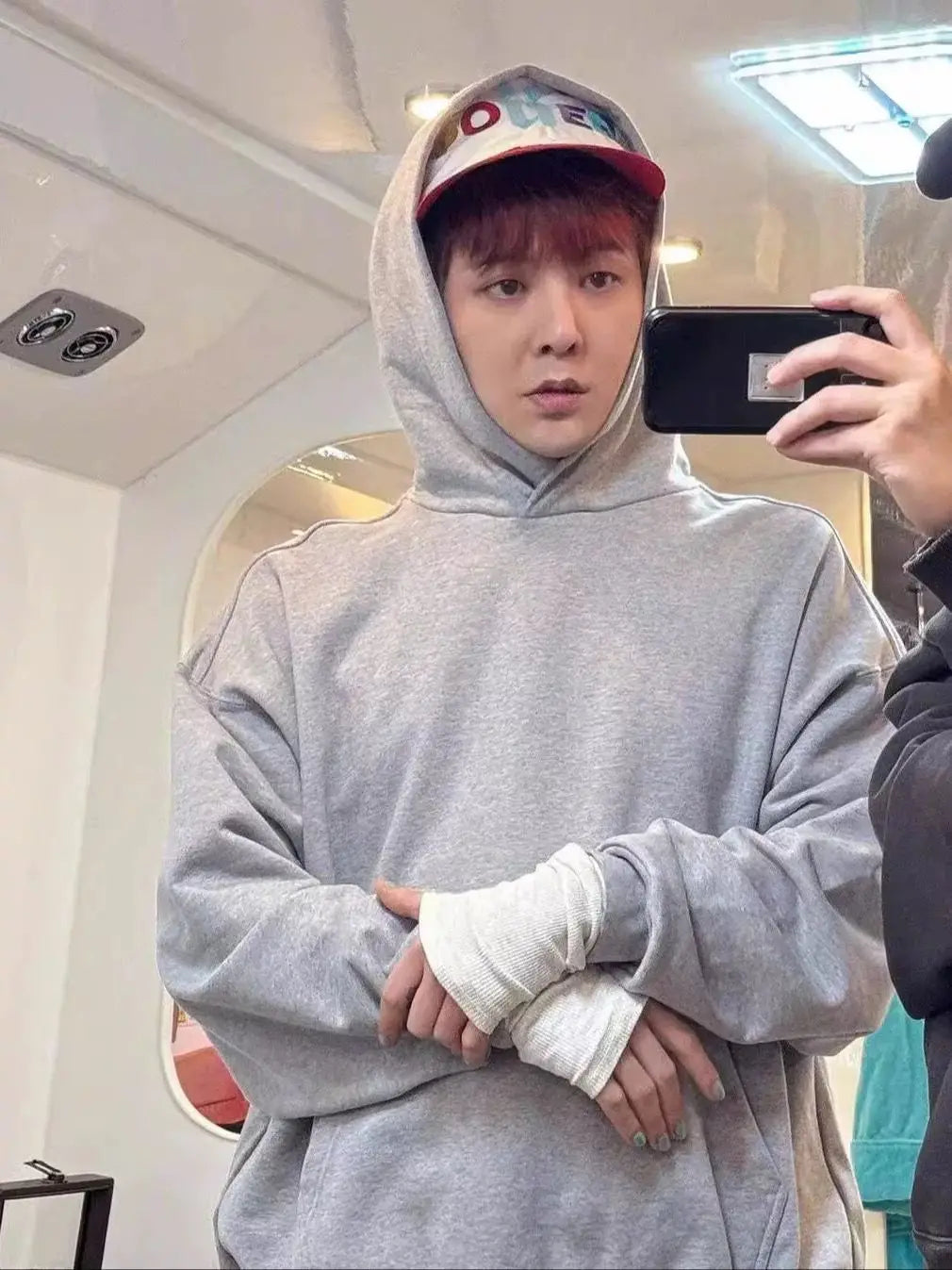 G Dragon POWER MV Same Hoodies Letter U Print Fashion Loose Hoodie Men Women Autumn Streetwear Hip Hop Sweatshirt Bigbang GD Top