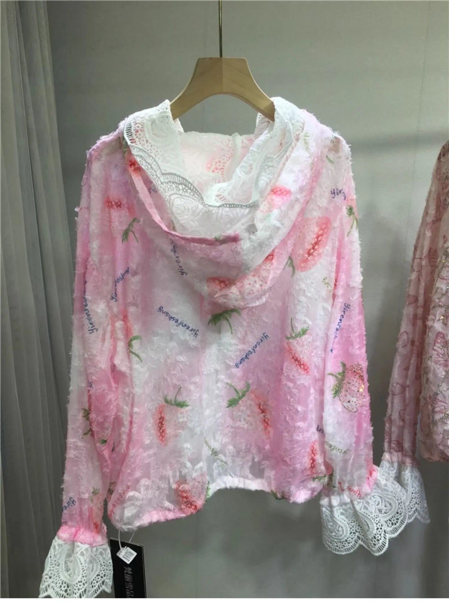 Women Hot Drilling Diamonds Beaded Sunscreen Hoodies Shirts Coat Strawberry Butterfly Lace Spliced Blouses Zipper Cardigan Tops