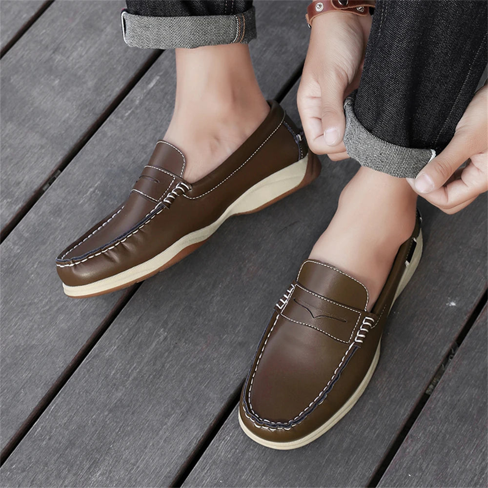 Men's Business Casual Loafers Shoes for Office Travel And Vacation Durable Elegant TPR Outsole Formal Shoes