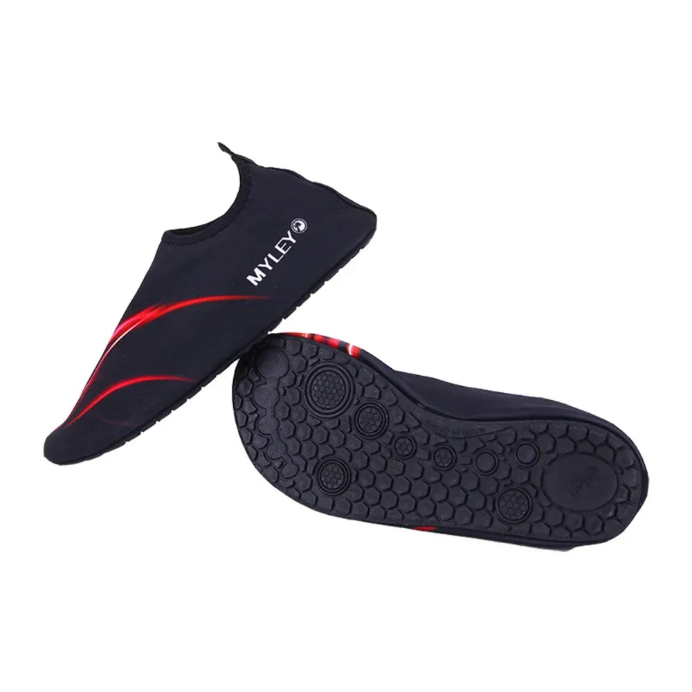 Water Shoes Men and Women Beach Camping  Adult Flat Soft Walking Lover Yoga  Sneakers Zapatos De Mujer Barefoot Shoes