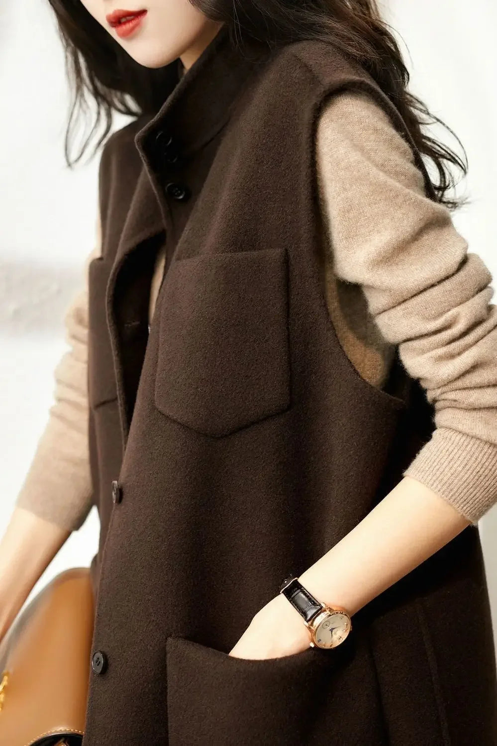 Warm Loose Wool Vest for Women Lightweight Padded Winter Clothing Elegant Waistcoat Woman Working Youthful Coats on Sale Autumn