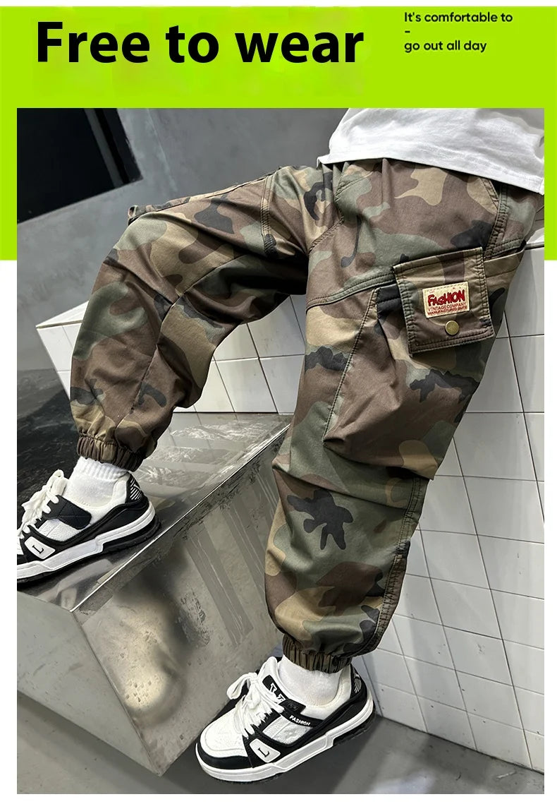 Boys' camouflage pants, fashionable flip pocket work pants, autumn clothes, teenagers' sports ankle tied pants, suitable for com