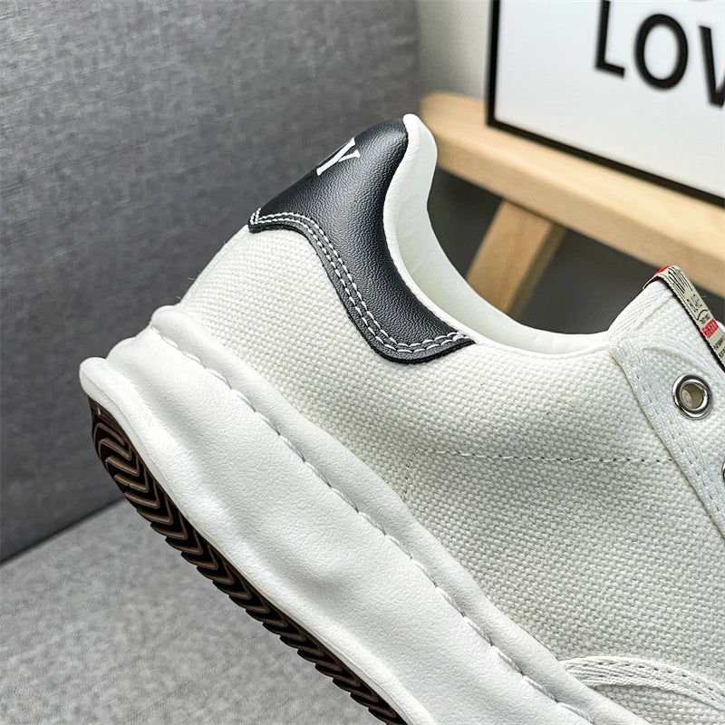 Women Casual Shoes Men's Sports footwear Summer Casual Thick Soled Male Soft Comfortable Non-slip Outdoor Fashion Board sneakers