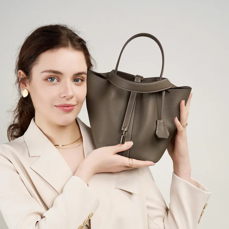 Ladies Handbag Female Bucket Bag Basket Shoulder Bag Travel BagLeather Bucket BagLarge Soft Leather Tote with Lock Daily