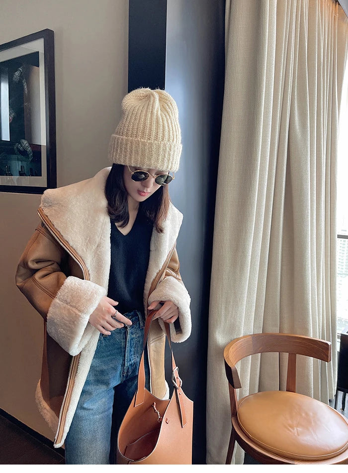 2025 Autumn Winter Fur Integrated Lamb Wool Coat Women's European And American Street Temperament Fashion Locomotive Fur Coat