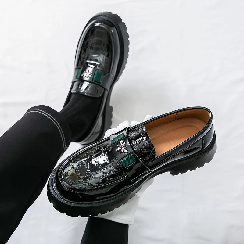 New Leather Shoes Men's Round Toe Thick soled Formal Shoes Loafers Non Slip Fashion Light luxury college Business Casual Shoes