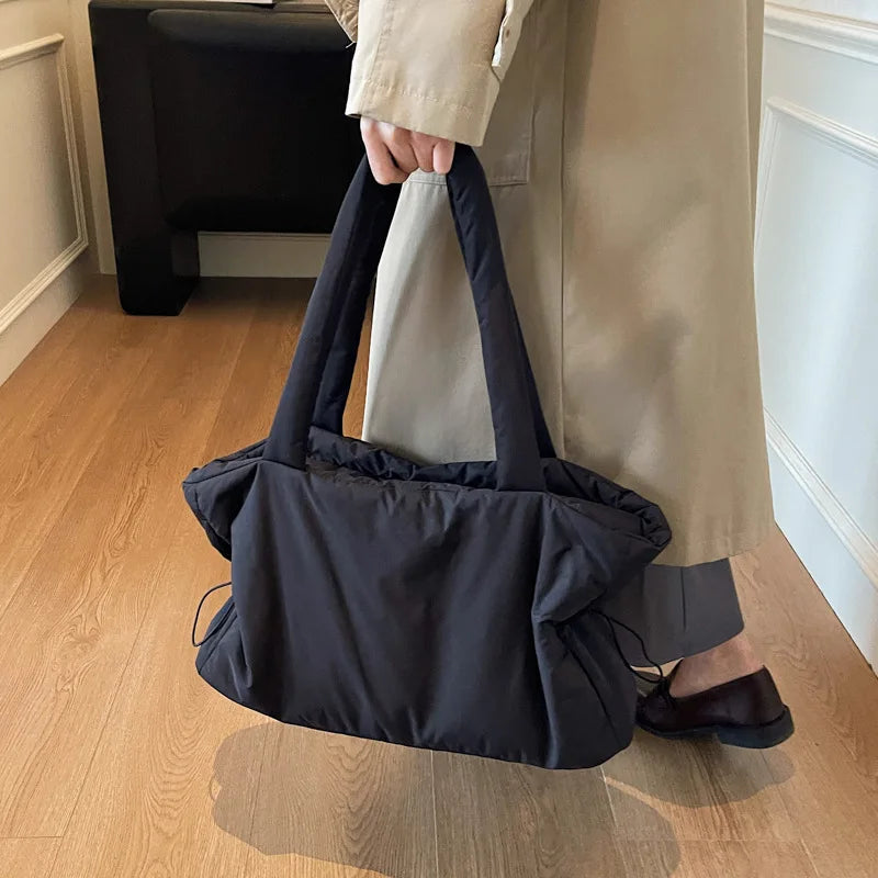 Women Nylon Bucket Shoulder Bag Large Capacity Tote Bag Fall Winter Versatile Cotton-padded Handbag Guangzhou High Quality Bag