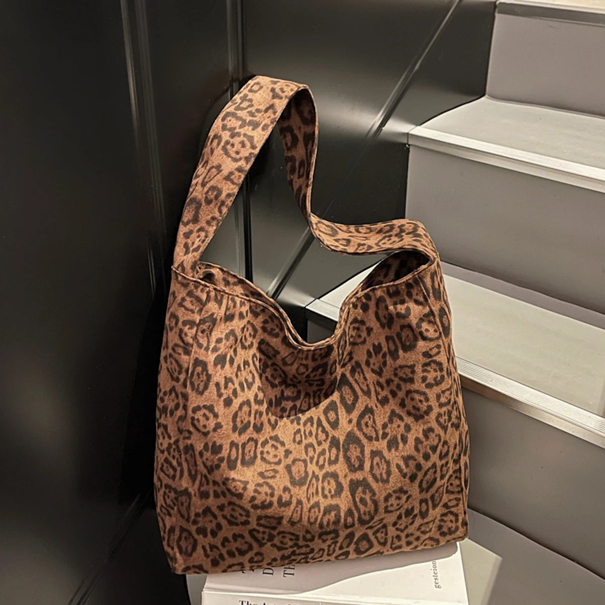 Custom Logo Tote Bag for Women, Large Capacity, Vintage Commuter Vacation Travel Bag, Single Shoulder Handbag, Suede DIY