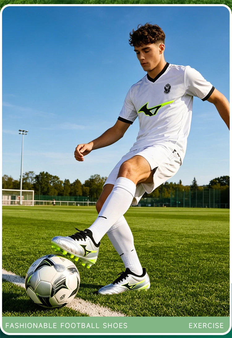 Soccer Shoes Men's Football Boots Grass Training Sports Society Soccer Cleats Non-slip Football Field Boot Crampons De Football