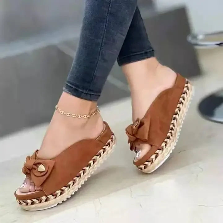 Women Woven Thick Sole Slippers Soft Stitching Ladies Sandals Comfortable Flat Sandals Women Open Toe Beach Shoes Woman Footwear