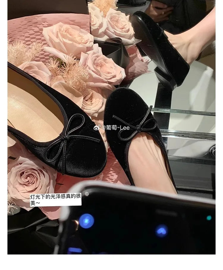 Flat Shoes for Women 2025 Spring and Autumn Round Toe Color Blocked Butterfly Bow Velvet Light Mouth Fashionable Single Shoe