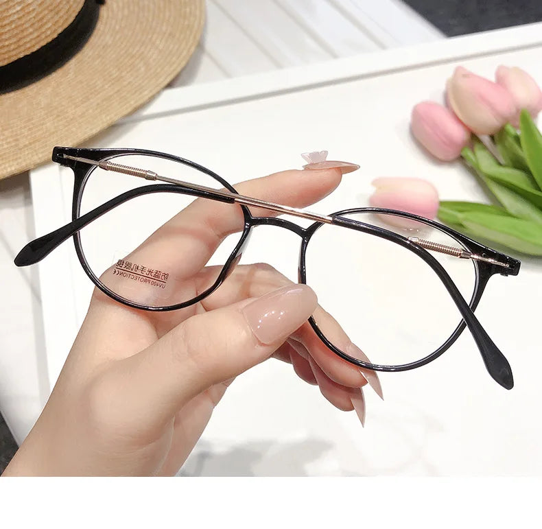 New TR90 Myopia Frames for Men and Women Retro Oval Spring Leg Optical Frames Fashion Hot Sale Glasses Frames Wholesale