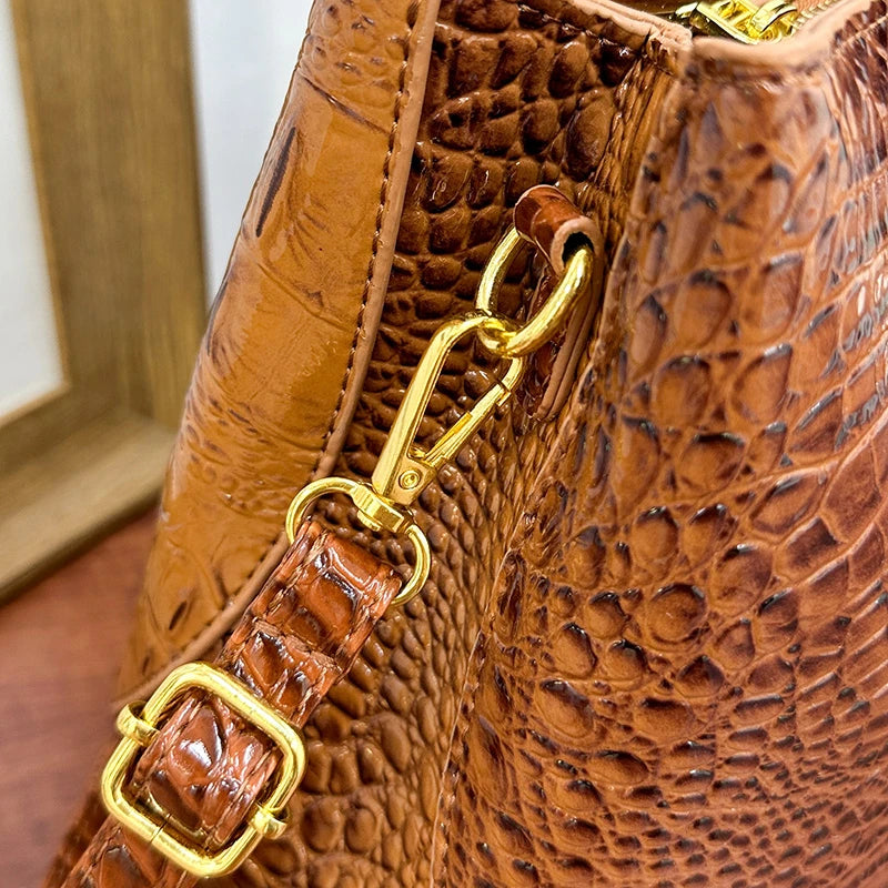 Ladies Quality Leather Shoulder Bags for Women 2026 Luxury Designer Handbags Classic Female Commute Fashion Large Capacity Tote