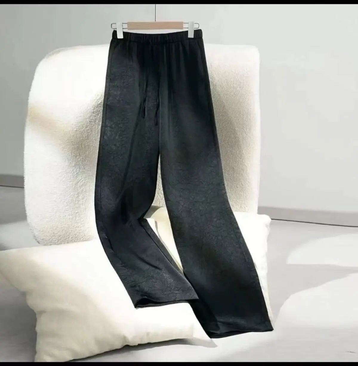 plus Size Satin Ice Silk Wide Leg Pants Women's Summer Thin Cool Casual Straight Leg Trousers Comfortable Loose Fit Long Pants