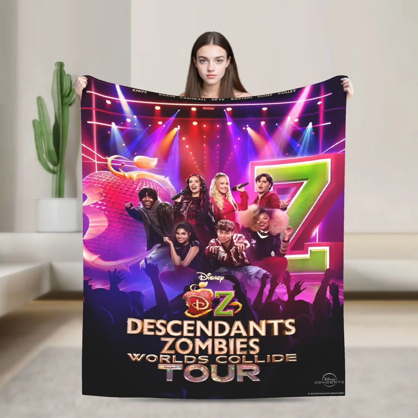 Super Soft Worlds Collide Tour Descendants Zombies Throw Blanket Premium Lightweight Bed Blanket Fuzzy Plush Blankets All Season