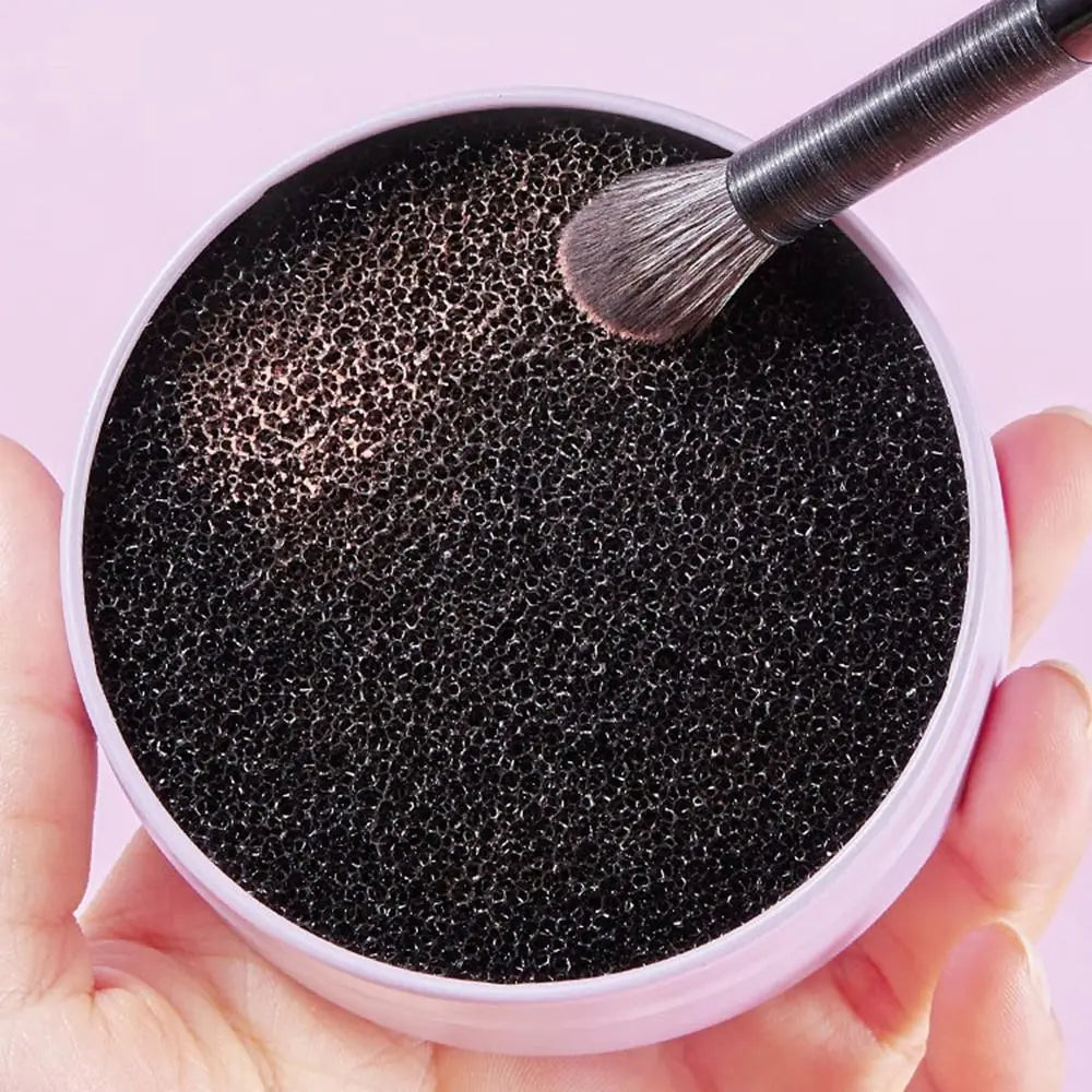 Portable Makeup Brush Cleaner Soft Lightweight Makeup Brush Cleaning Box Dry Cleaning Durable Make Up Brush Cleaning Tool Girl