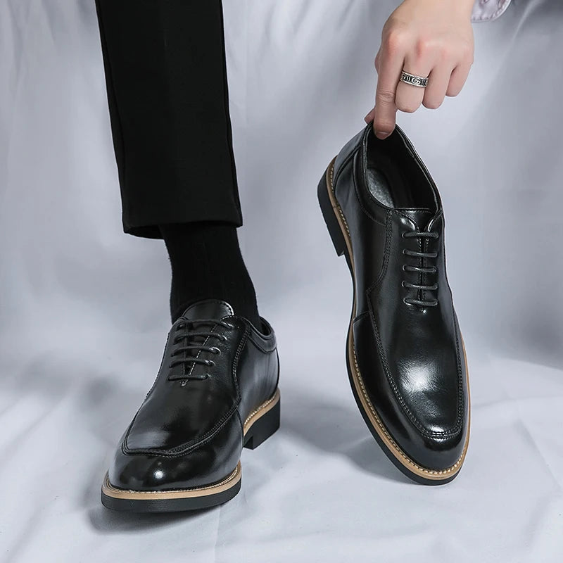 High End Brand Men's Party Formal Shoes Lace Up Pointed Men's Glossy Leather Shoes Classic Elegant Business Shoes Free Delivery