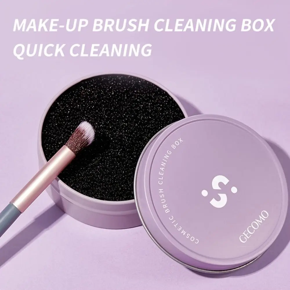 Portable Makeup Brush Cleaner Soft Lightweight Makeup Brush Cleaning Box Dry Cleaning Durable Make Up Brush Cleaning Tool Girl