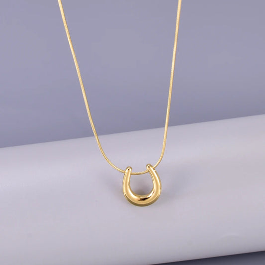 L147 European and American fashionable stainless steel geometric U-shaped necklace, women's design sense collarbone chain