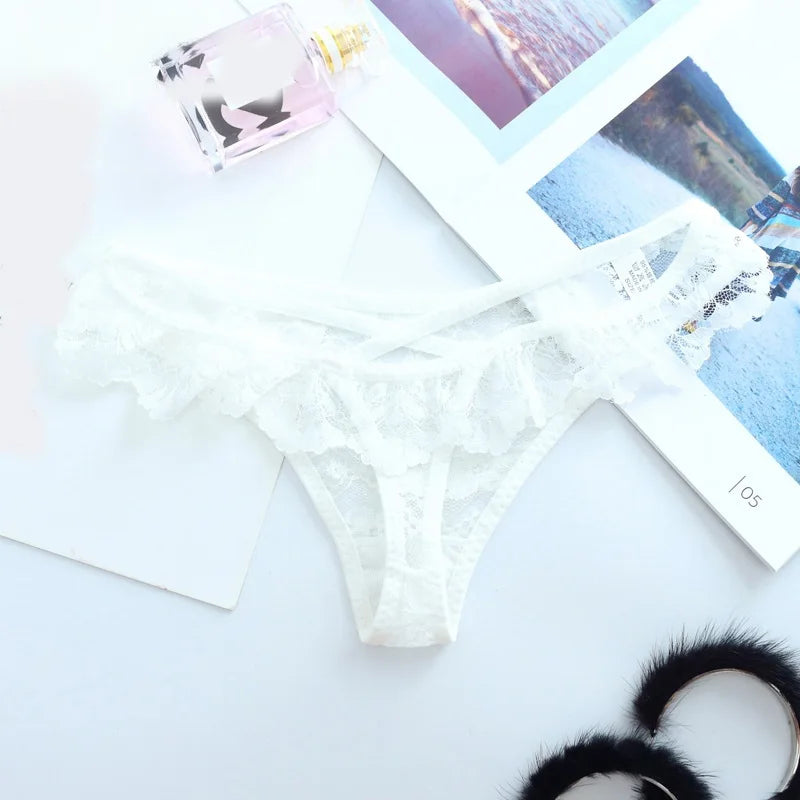 Women Sexy Thongs  Scalloped Floral Lace Fine Lingerie Low Waist Translucent Breathable Hollow Sheer Sexy Intimate Lingerie