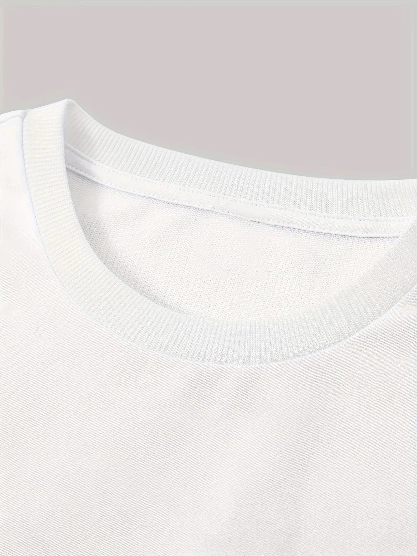 The 2026 summer new men's T-shirt is a casual fashionable and creative line letter print round-neck T-shirt with polyester men