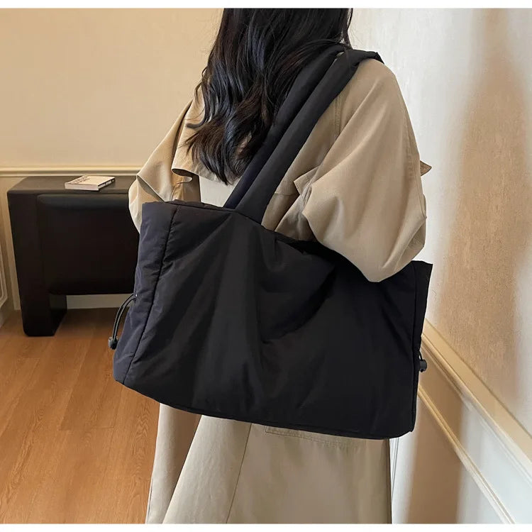 Women Nylon Bucket Shoulder Bag Large Capacity Tote Bag Fall Winter Versatile Cotton-padded Handbag Guangzhou High Quality Bag