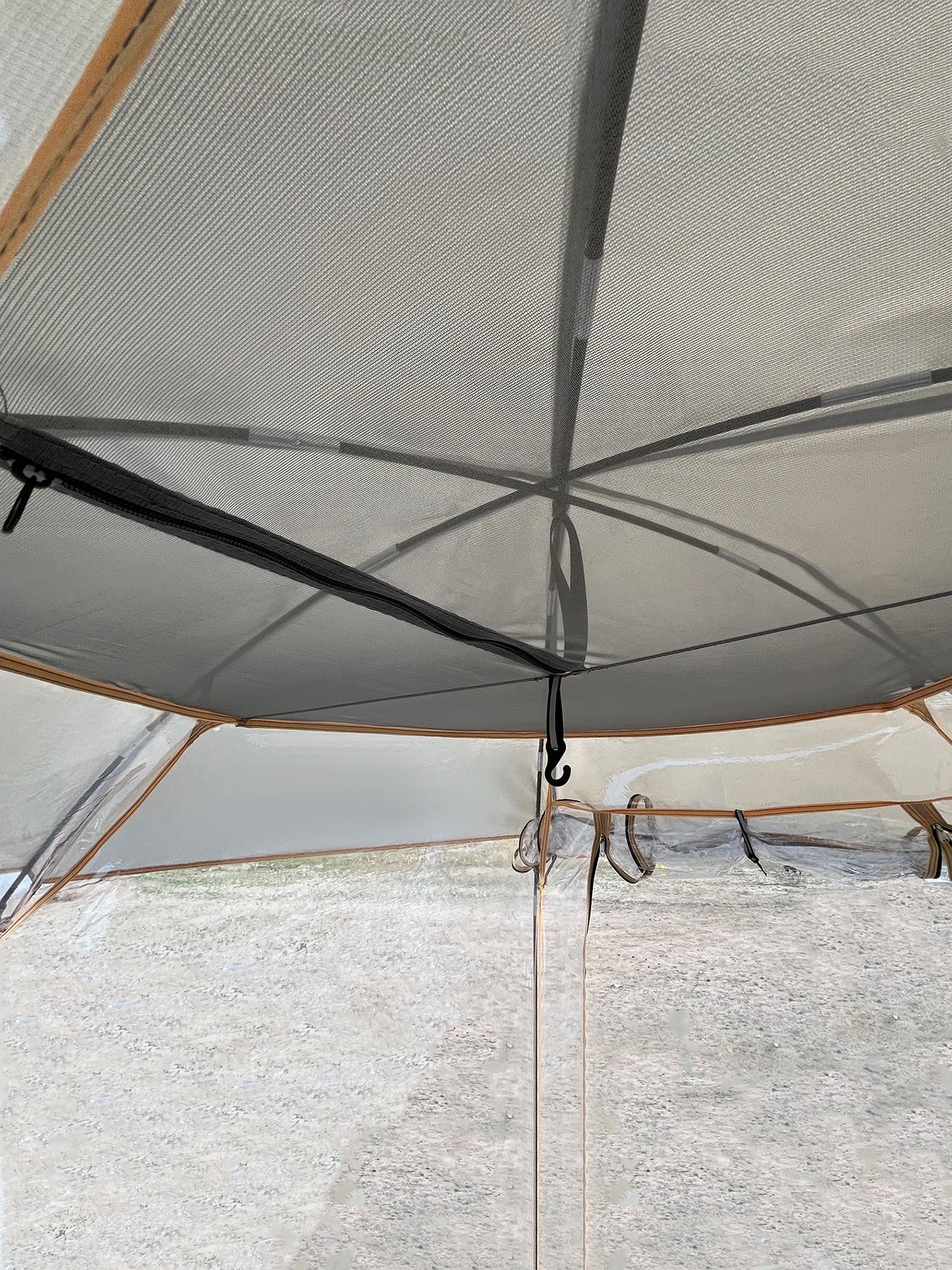 4-6 Person Transparent Tent with Breathable Top Cover Winter Outdoor Camping Windproof Gazebo Large PVC Bubble Tent Family Party