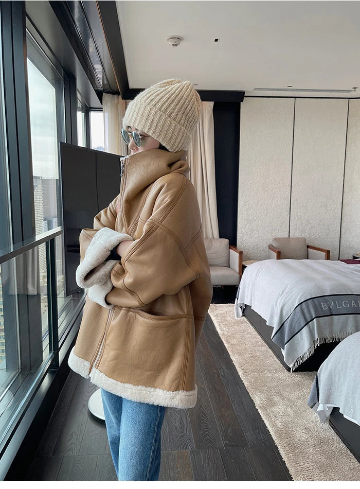 2025 Autumn Winter Fur Integrated Lamb Wool Coat Women's European And American Street Temperament Fashion Locomotive Fur Coat