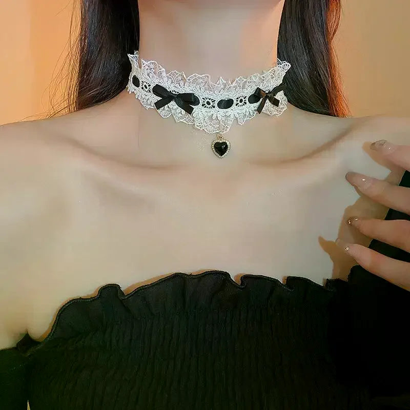 Short Lace Choker Nekclace For Women Girl Fashion Lolitas Heart Pendant Gothic Collar Necklace Gift For Party Cosplay Jewelry
