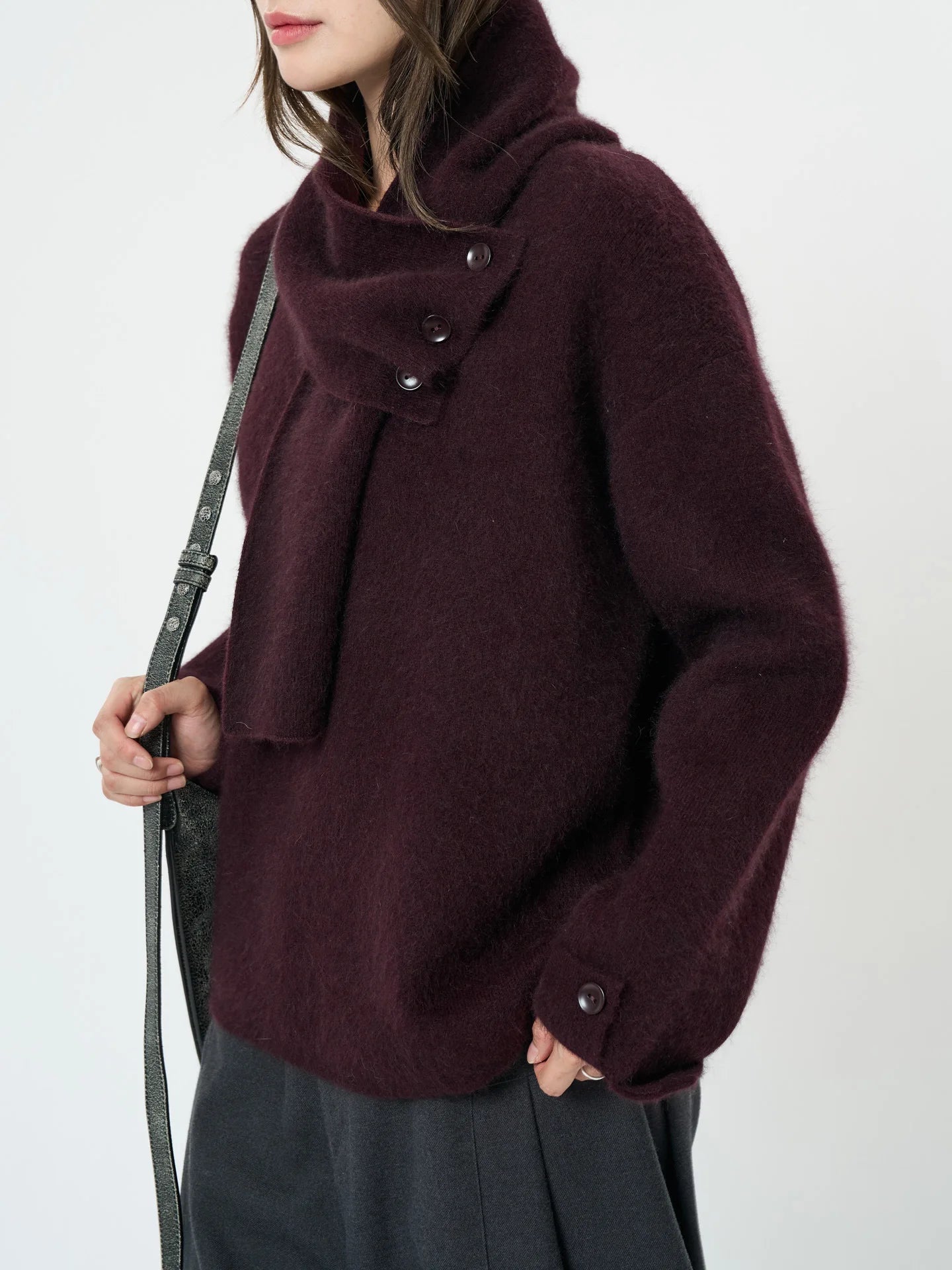 Winter wool sweater women's casual solid color round neck long sleeved scarf decoration loose sweater