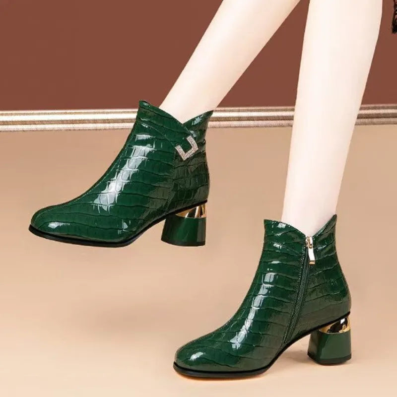 Women Ankle Boots Thick Heels Platform Short Boots Women Fashion Autumn Female Shoes Retro Belt Buckle Work Shoes Botas De Mujer