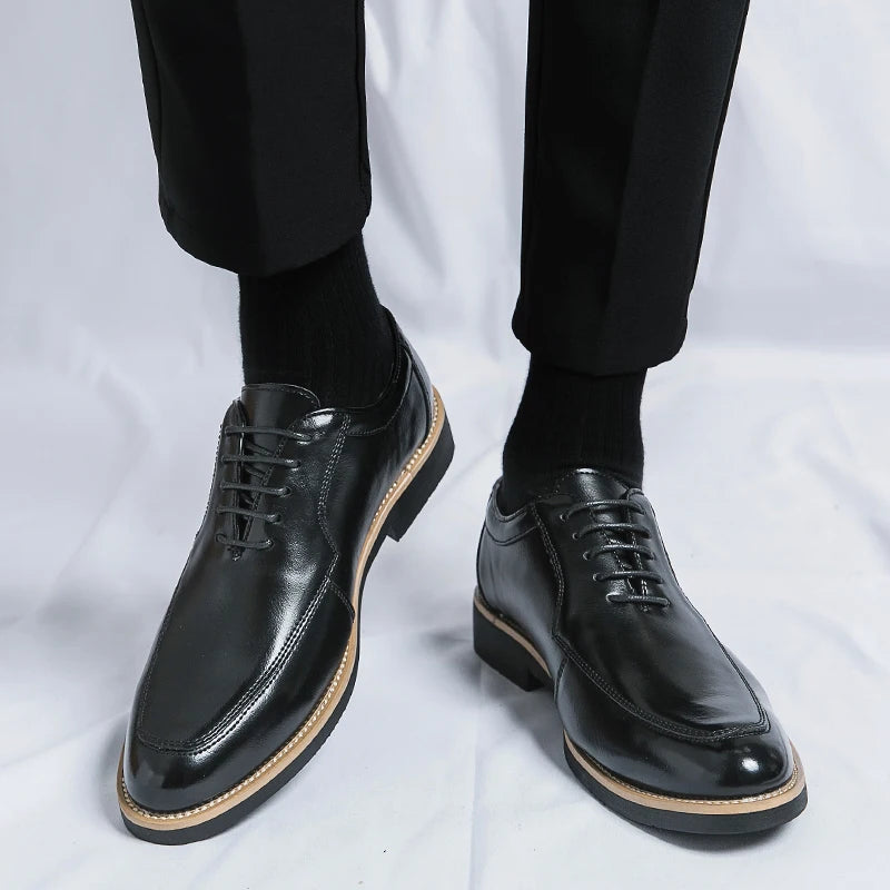 High End Brand Men's Party Formal Shoes Lace Up Pointed Men's Glossy Leather Shoes Classic Elegant Business Shoes Free Delivery