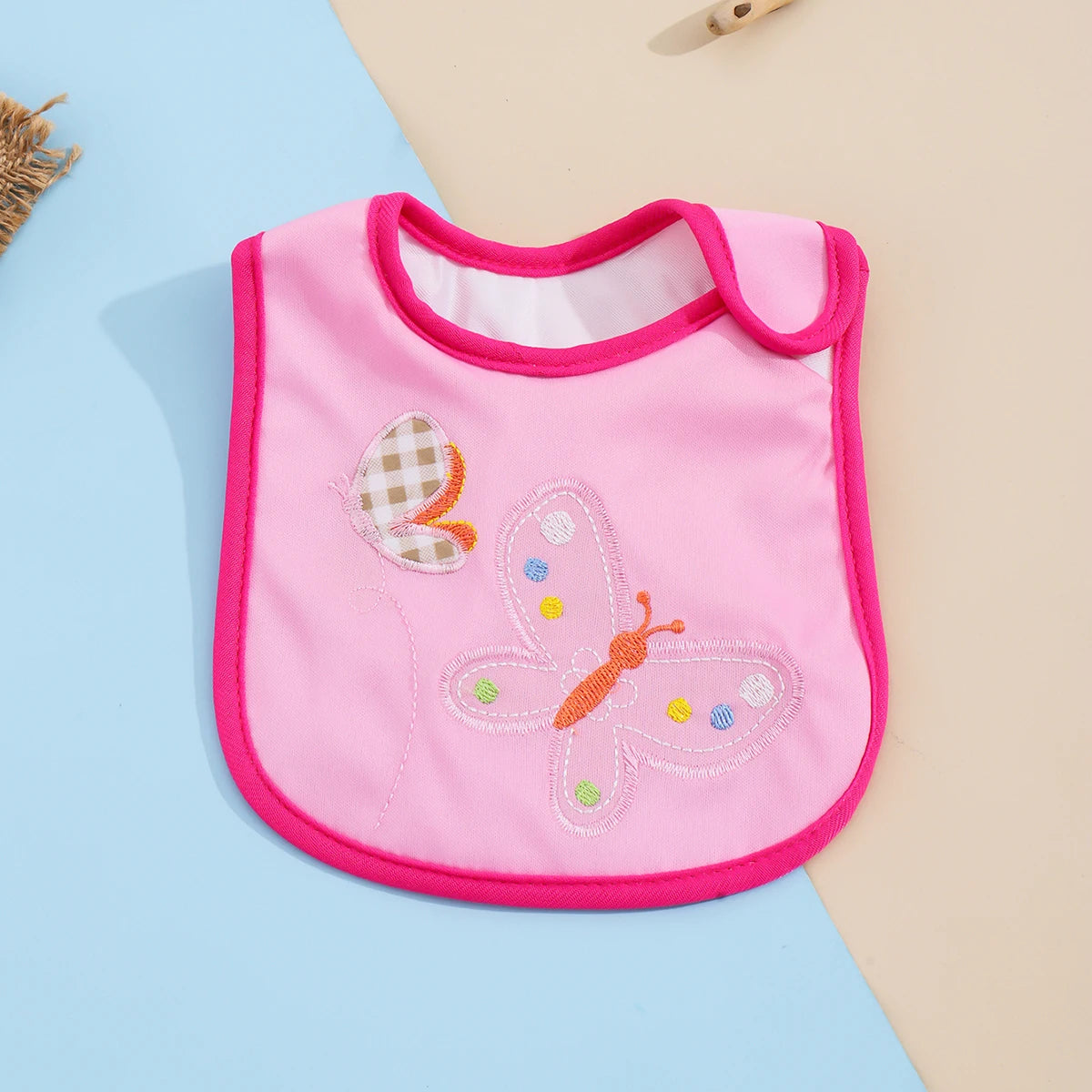Baby Girl Boy Feeding Bibs Waterproof Apron Cartoon Towel Kids Toddler Dinner baberos Bandanas Burp Cloths
