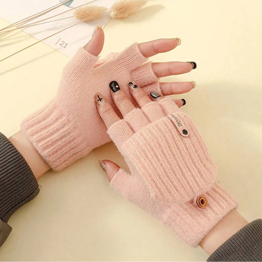 6 pairs of gloves for children keep warm and cold in winter, suitable for children aged 8-14.