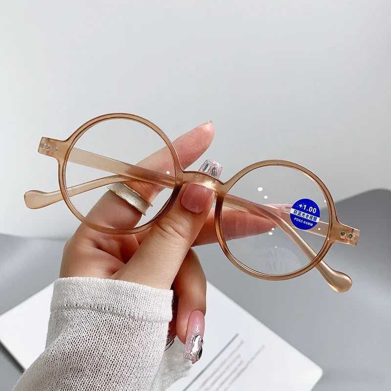 Trendy Round Small-Frame Reading Glasses for Men and Women, Middle-Aged and Elderly People, for Reading Books and Newspapers