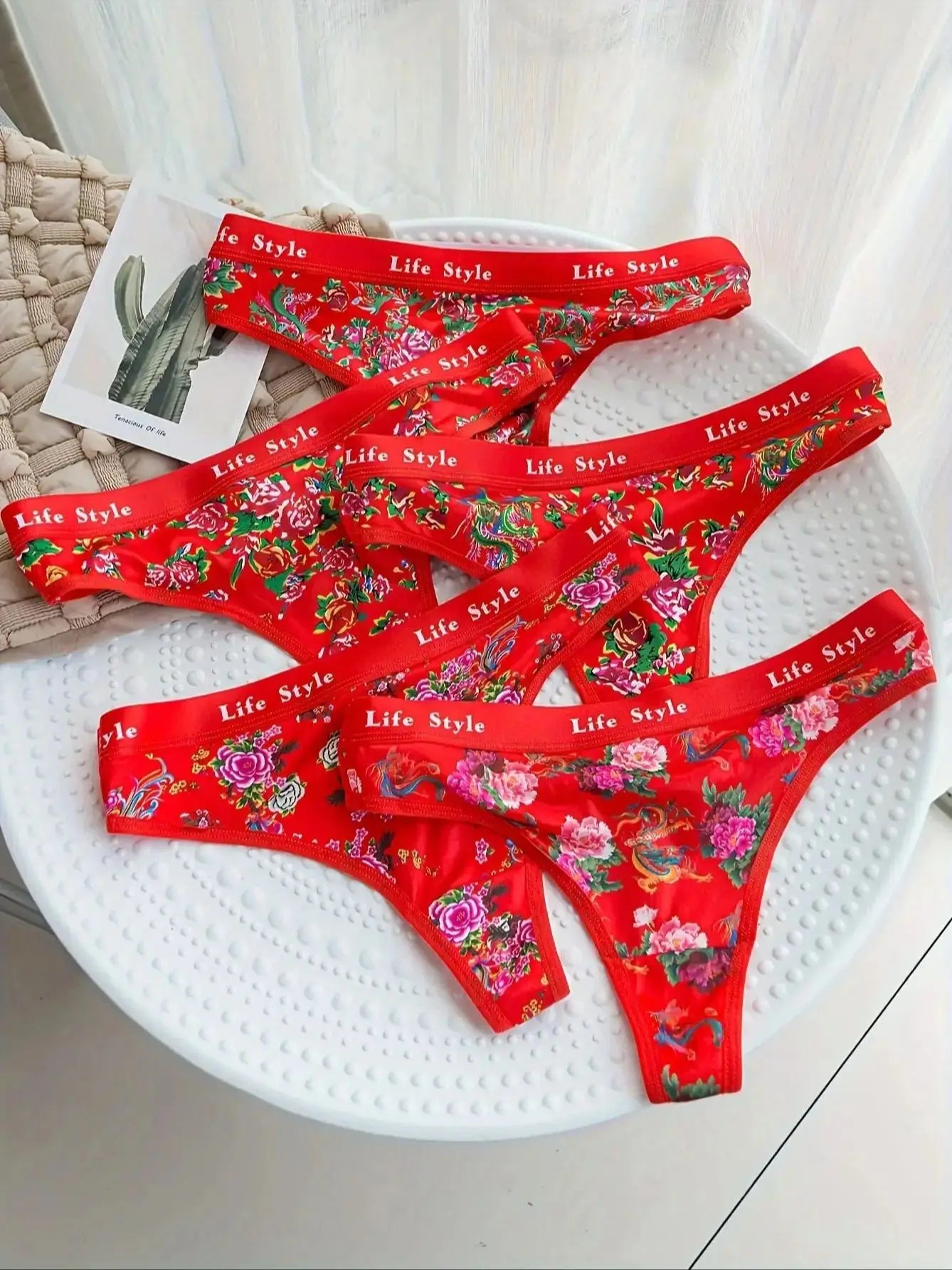 5 pairs of Chinese Northeastern flower-style women's thongs with English belts and pure cotton underpants