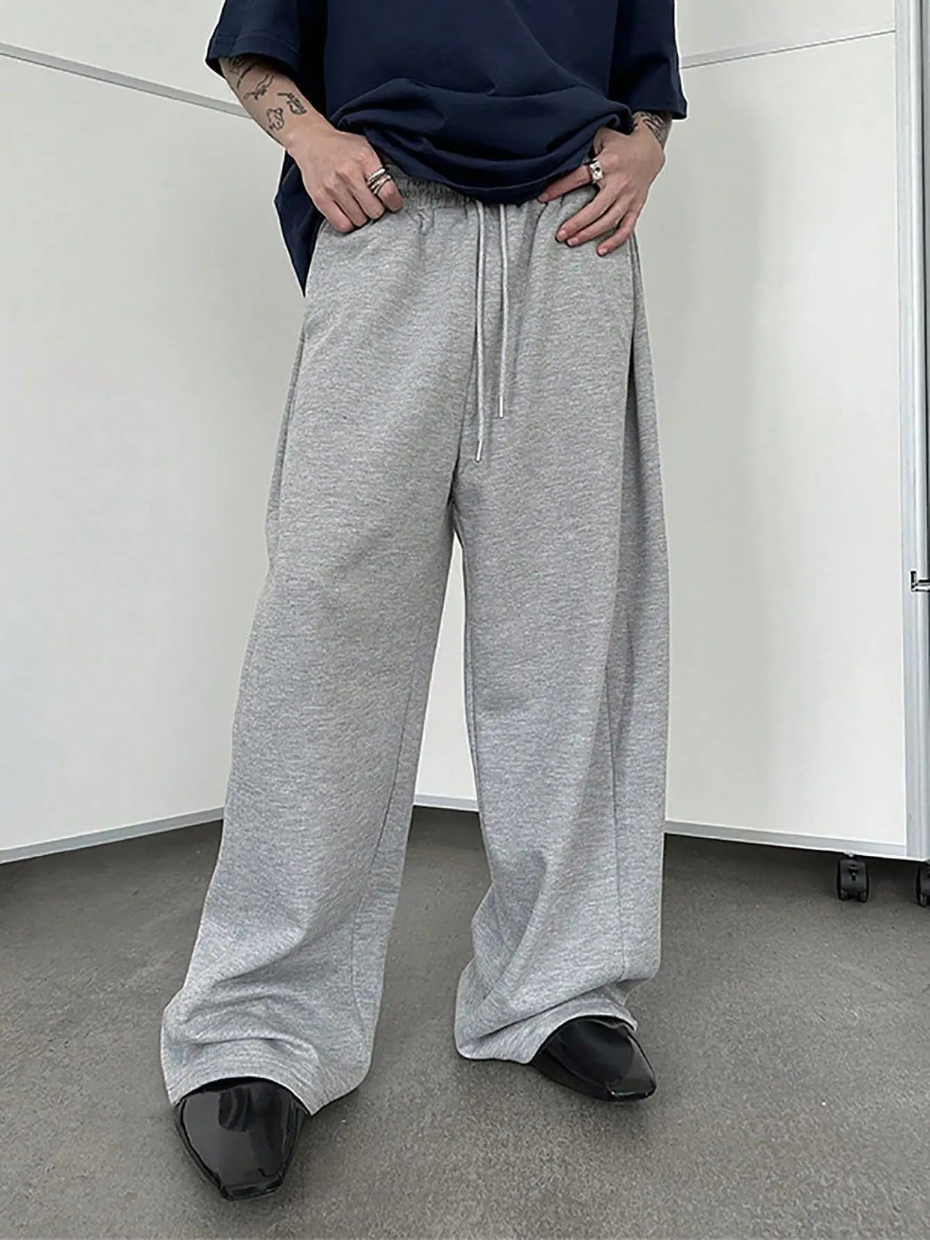 2025 New Korean style Sweatpants Sport Pants Men Running Pants Spring Summer Loose Casual Sweat Pants Straight Jogging Pants Men