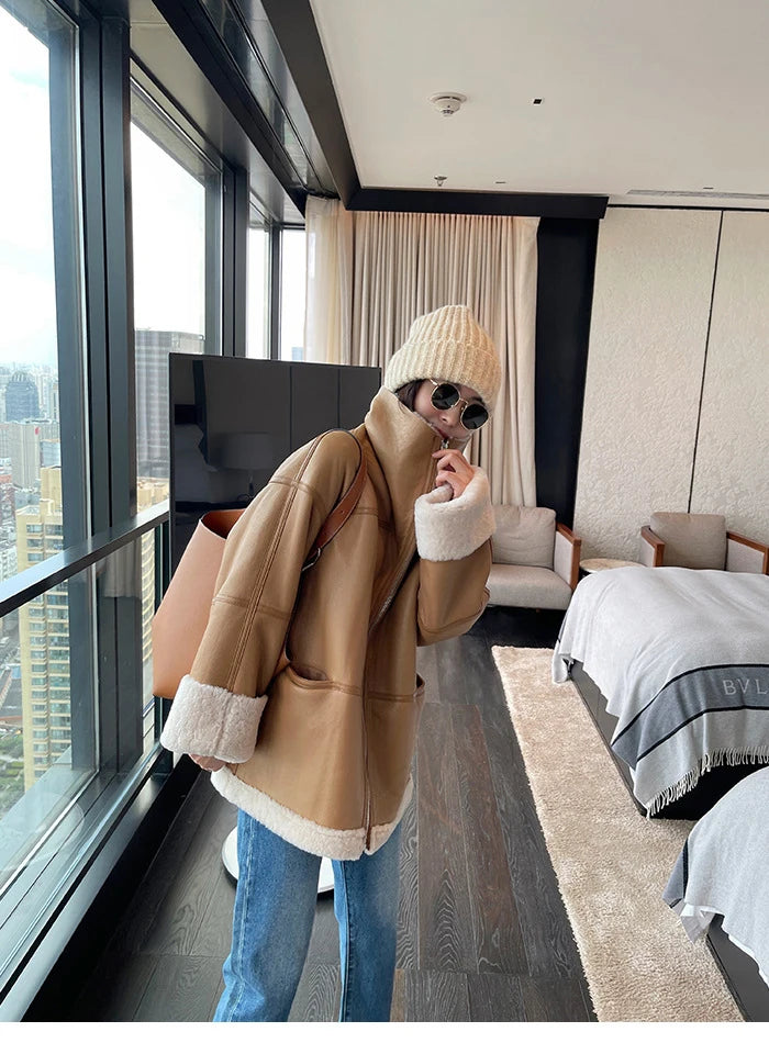 2025 Autumn Winter Fur Integrated Lamb Wool Coat Women's European And American Street Temperament Fashion Locomotive Fur Coat