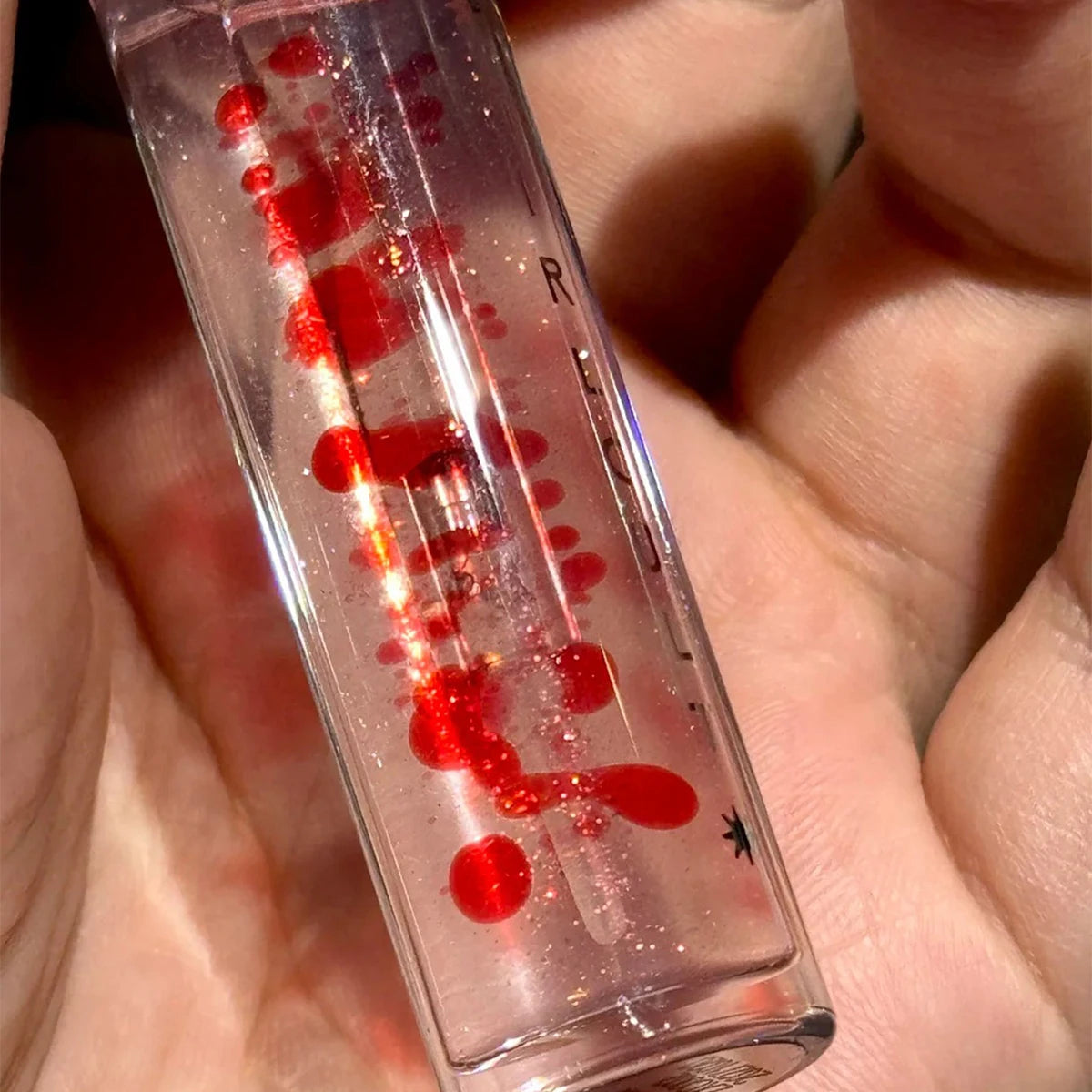 GIRLCULT Lip Oil Bloodshot,Smooth & Non-Sticky,Mirror-Like Shine,Long-Lasting & Vivid Color,Lip Care & Nourishing,Gentle Formula
